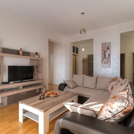 Harmonia Colours Apartment *
