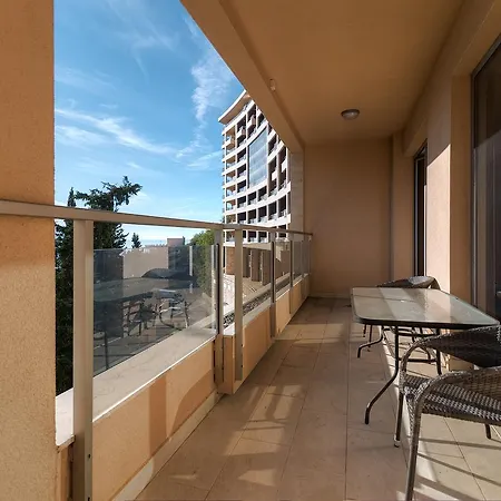 Harmonia Colours Apartment *