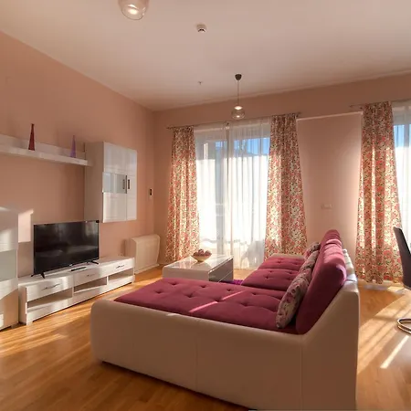 Harmonia Colours Апартаменти *